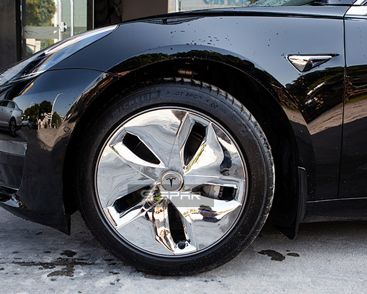 عدة تطوير جمالية لجنوط السيارة بلون كرومي لامع (4 قطع) لسيارة من نوع تيسلا الطراز 3