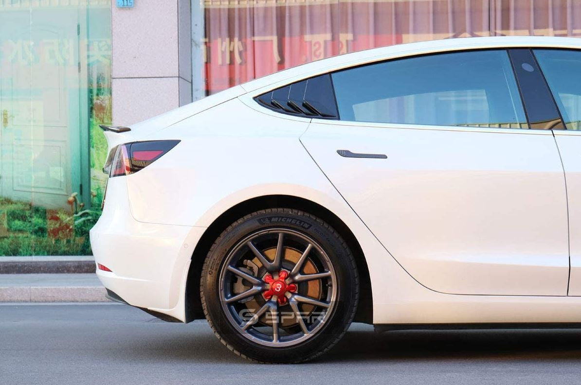 RED WHEEL CENTER STAR HUB CAPS SET FOR TESLA MODEL 3