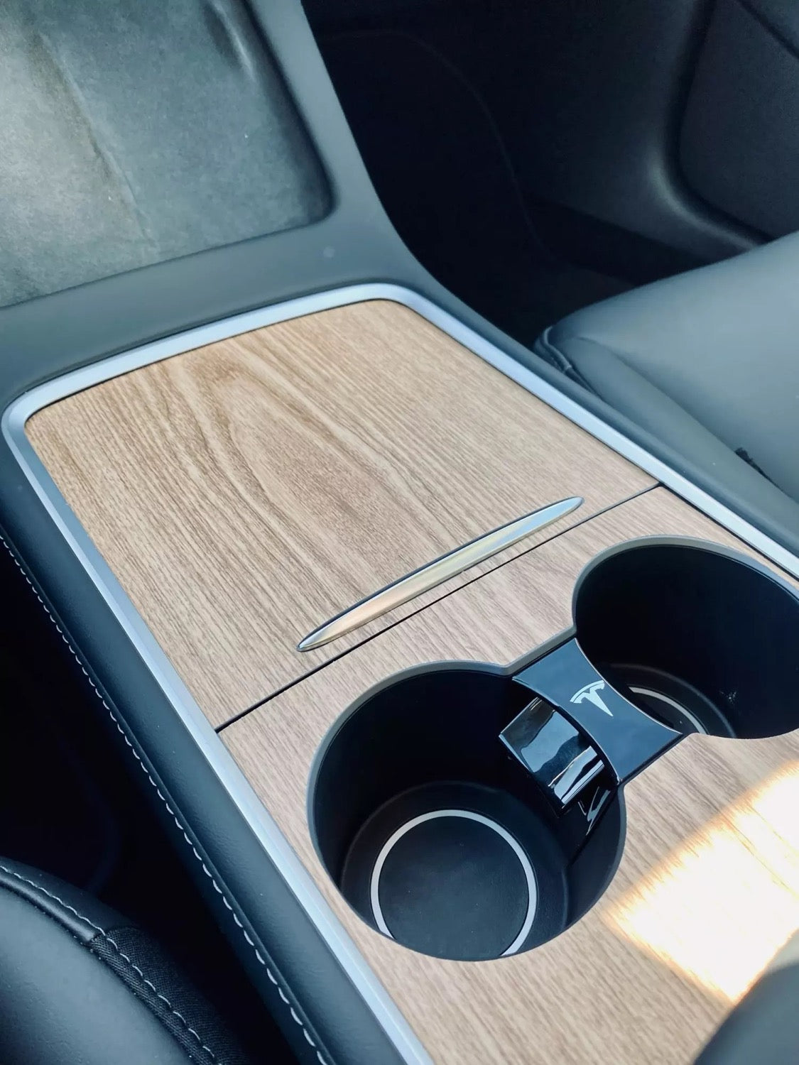 Wooden Center Console Wrap (Gen. 2) for Tesla Model 3/Y