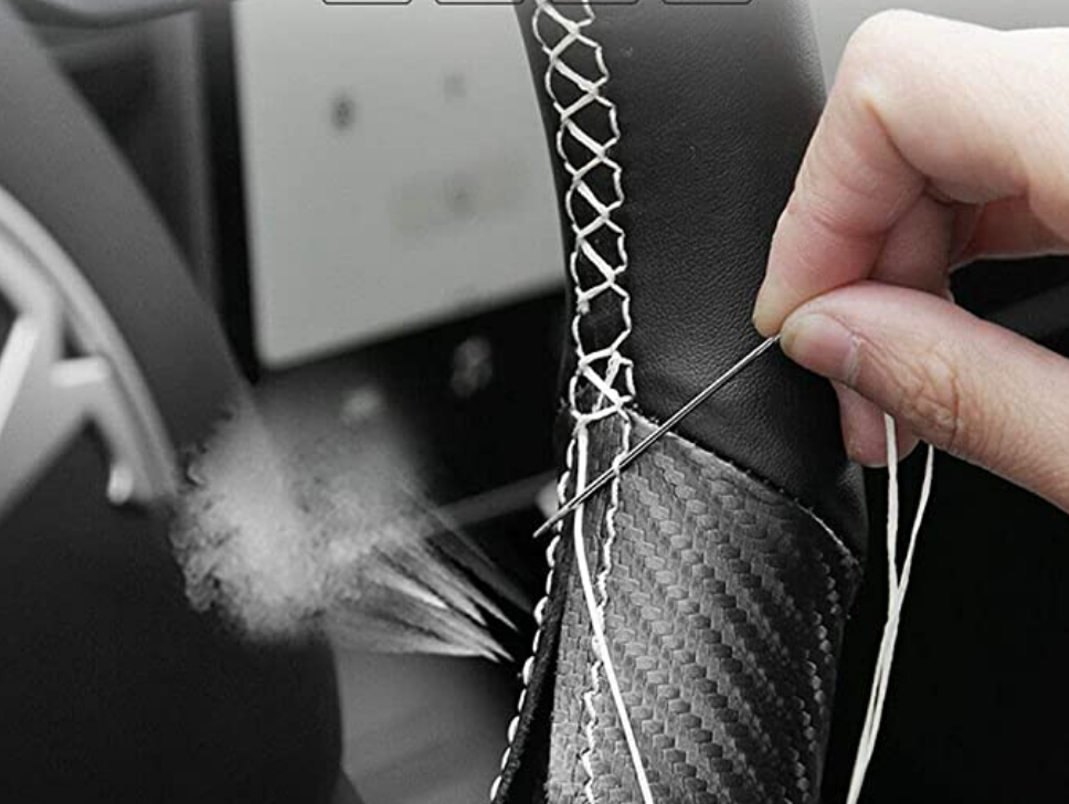 BLACK & CARBON FIBER HAND-STITCHED STEERING WHEEL COVER FOR TESLA MODEL 3-Y