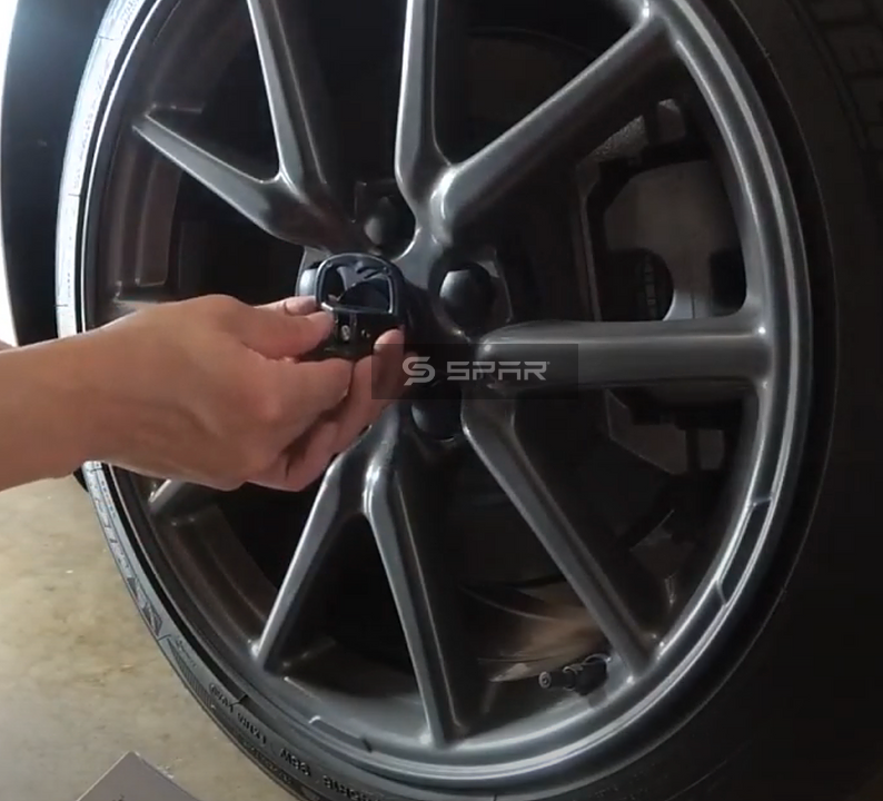 SUCTION TOOL FOR WHEEL HUBS FOR TESLA MODEL 3-Y