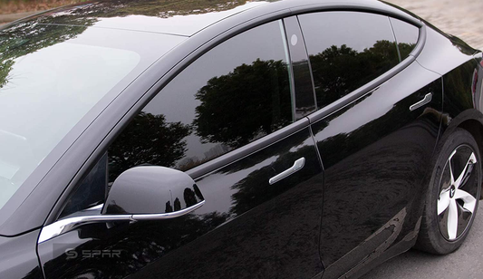أغطية حماية لحواف الشبابيك و السيارة لمنع اللمعان المعدني باللون الأسود لسيارة من نوع تيسلا الطراز (3/Y)