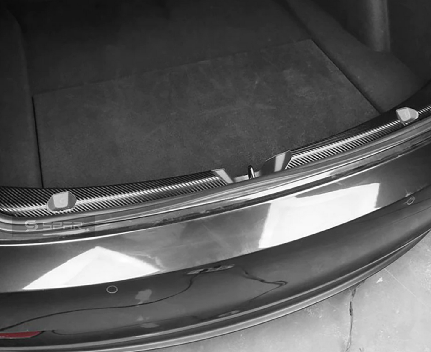 ملصق حماية للحواف السفلية لصندوق السيارة الخلفي لسيارة من نوع تيسلا الطراز (3/Y)